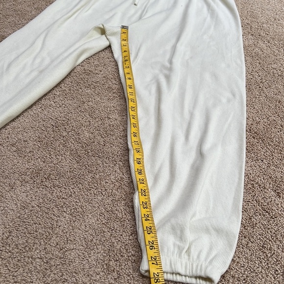 NWT! SKIMS Size 3X bone waffle crop sweatshirt and joggers set - Picture 12 of 13